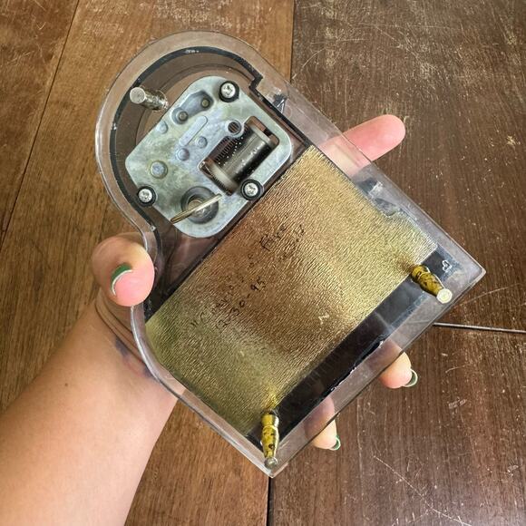 Sankyo Japan Vintage Piano Acrylic Wind-up "Chariots of Fire" Trinket Music Box‎ - Picture 2 of 11